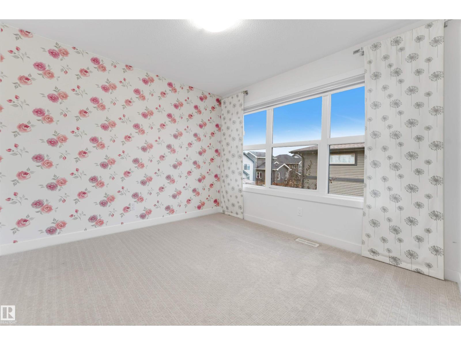 718 CHARLESWORTH WY SW - 40