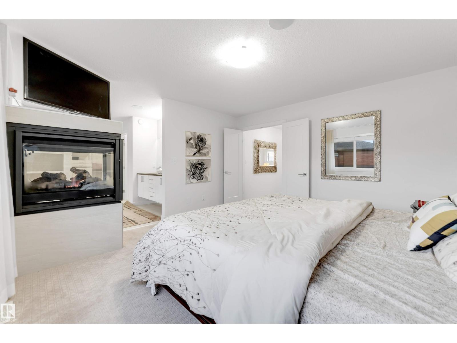 718 CHARLESWORTH WY SW - Image 36