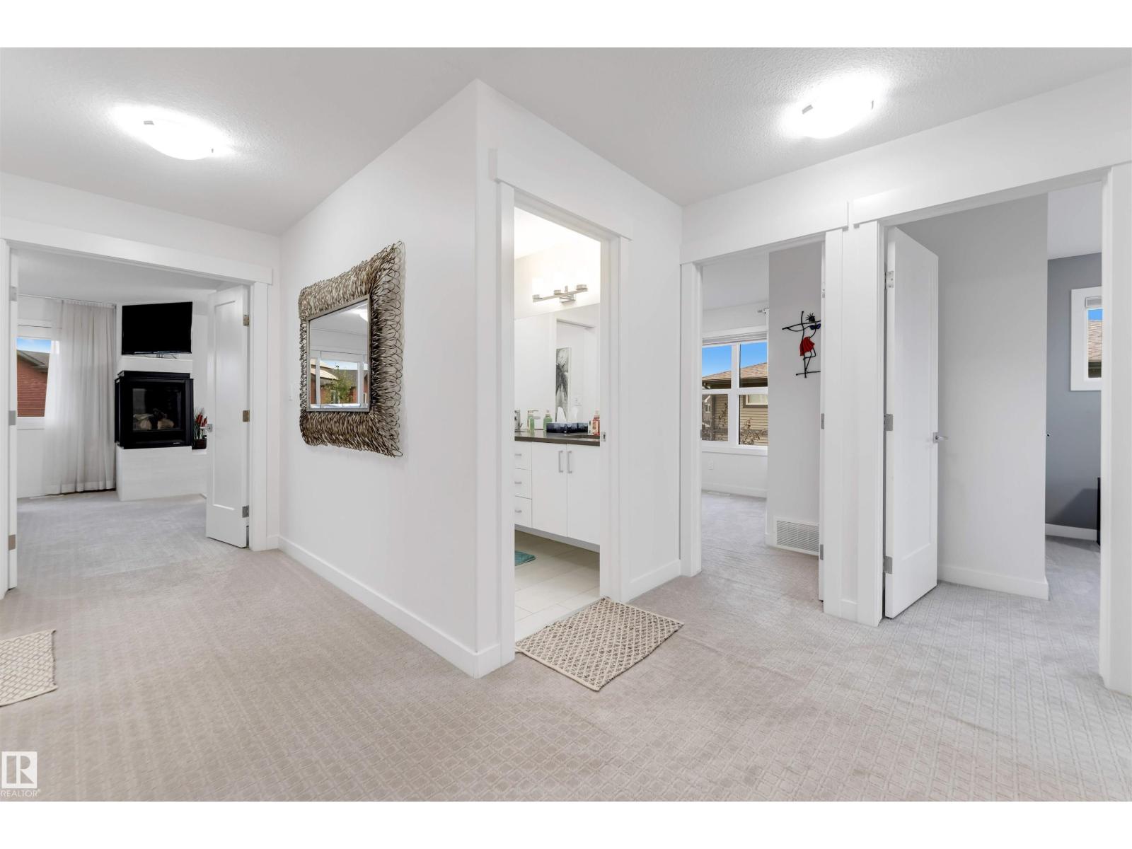 718 CHARLESWORTH WY SW - 27