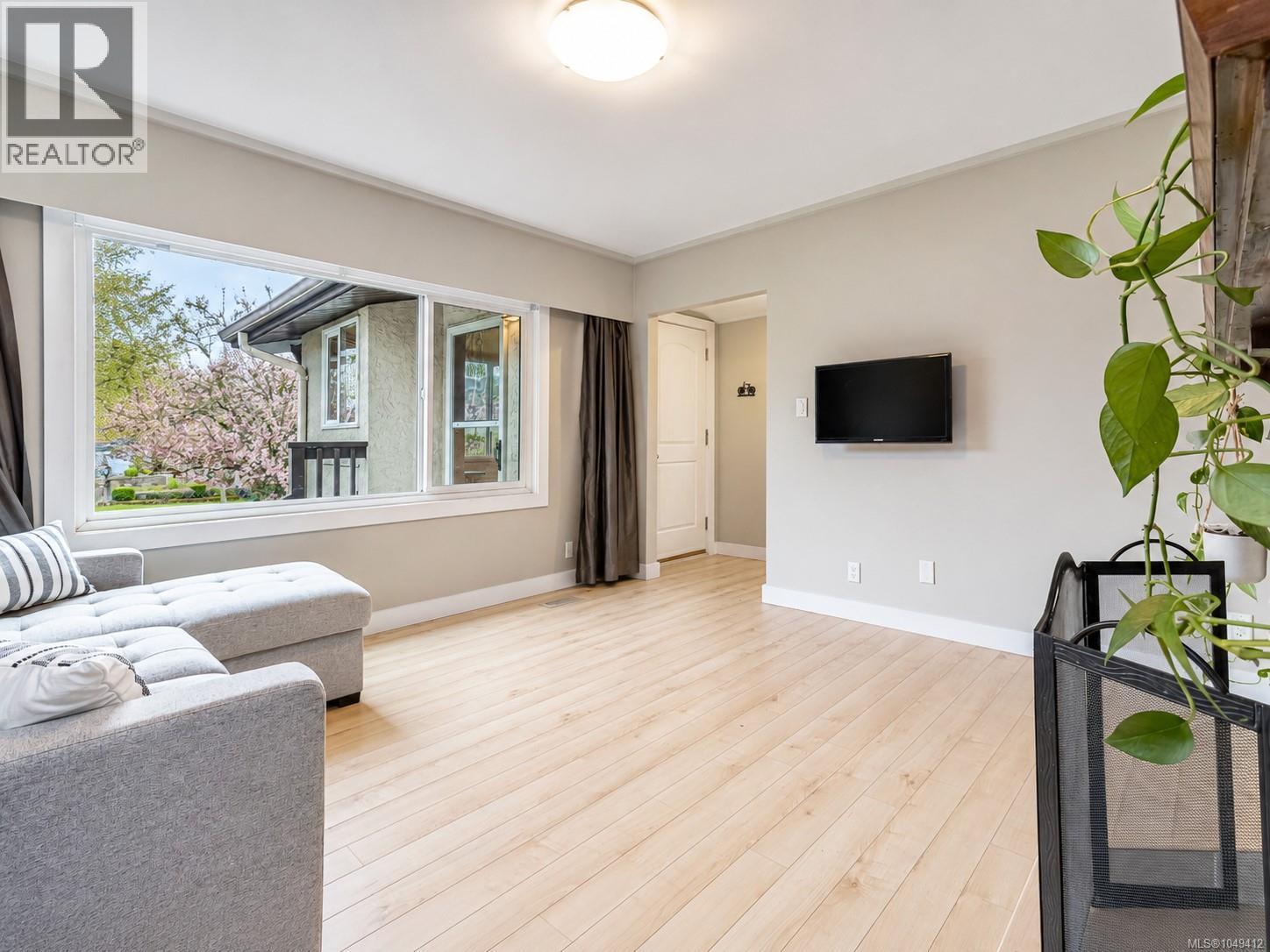 3074 Earl Grey St - Image 15
