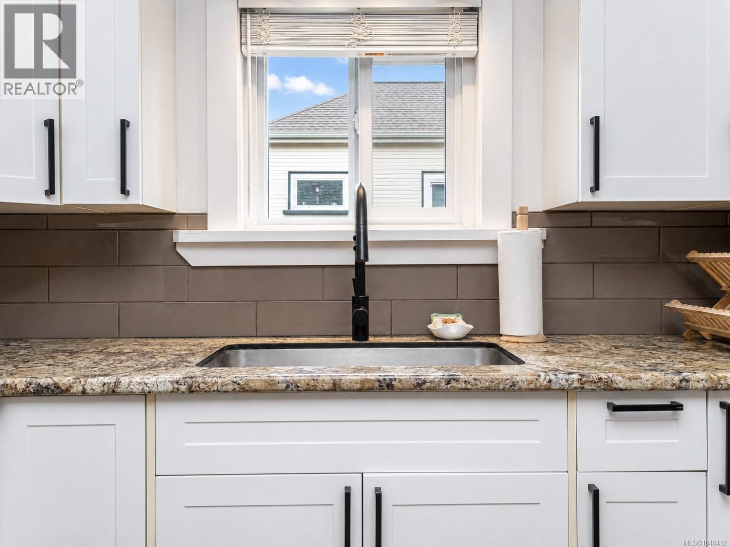 3074 Earl Grey St - Image 22