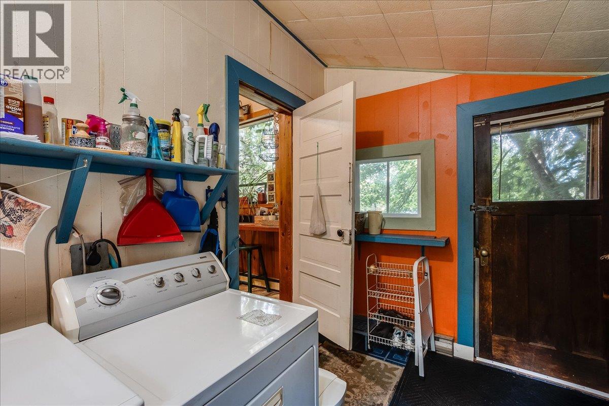 262 2nd Avenue - 16
