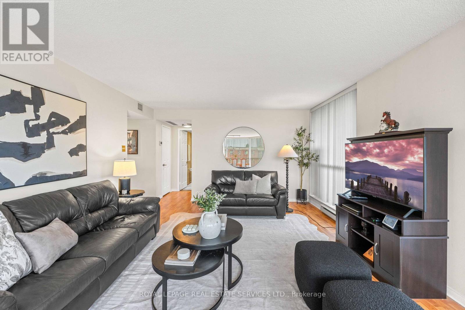 #413 4725 SHEPPARD AVENUE E - 19