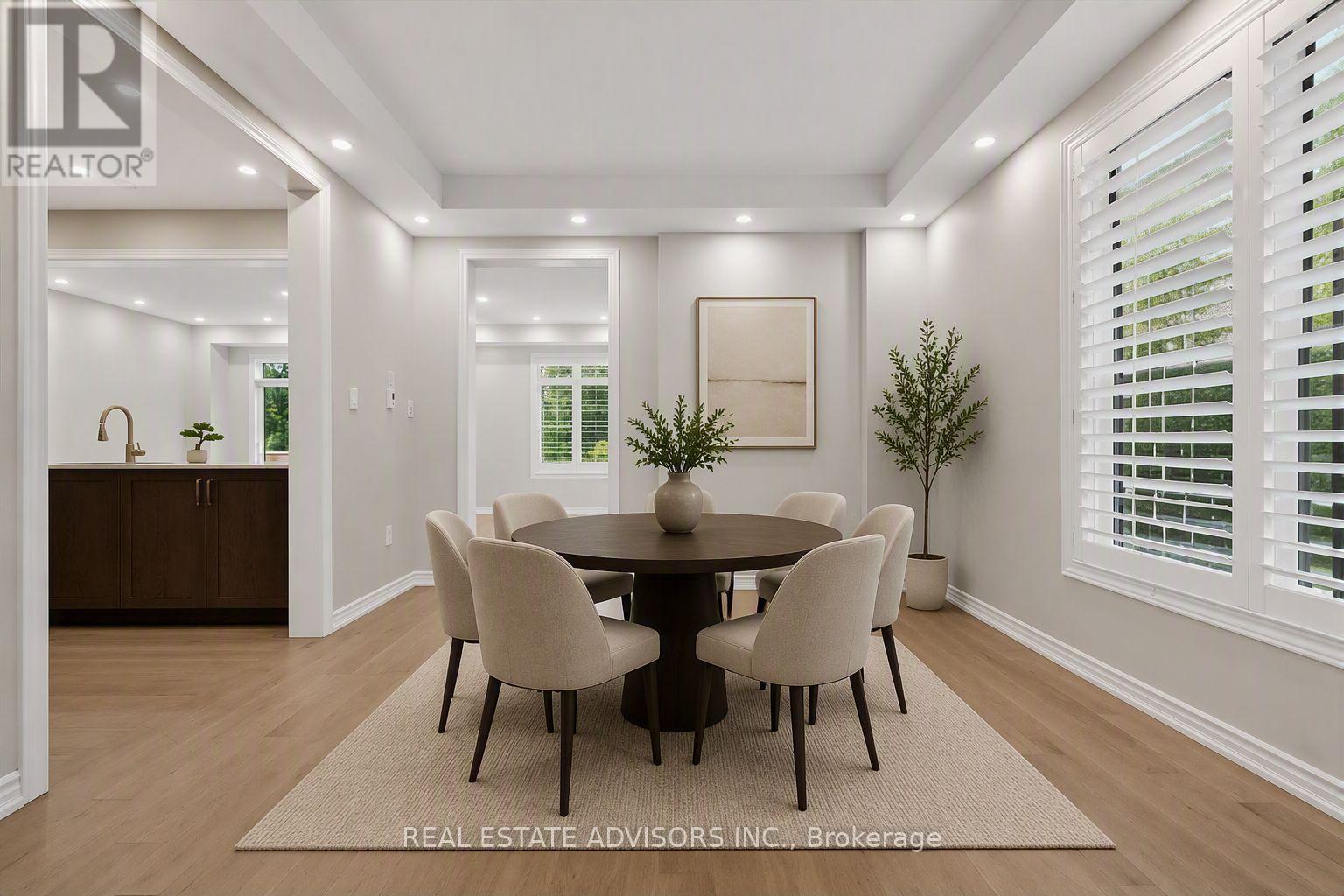 574 QUEEN MARY DRIVE - 3