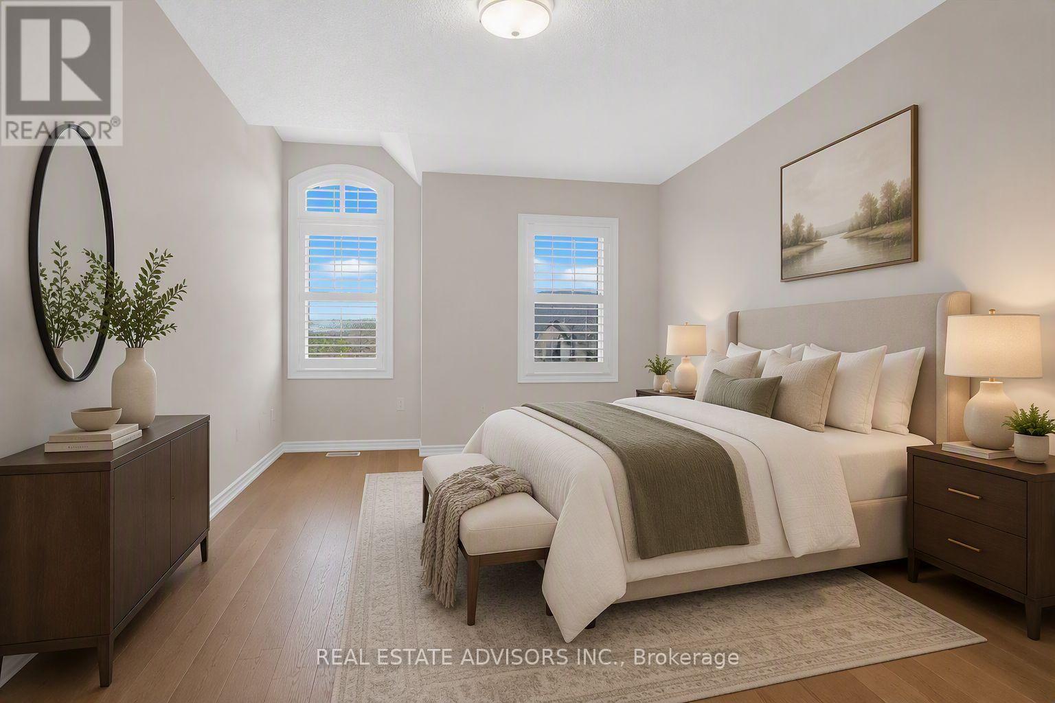 574 QUEEN MARY DRIVE - 9
