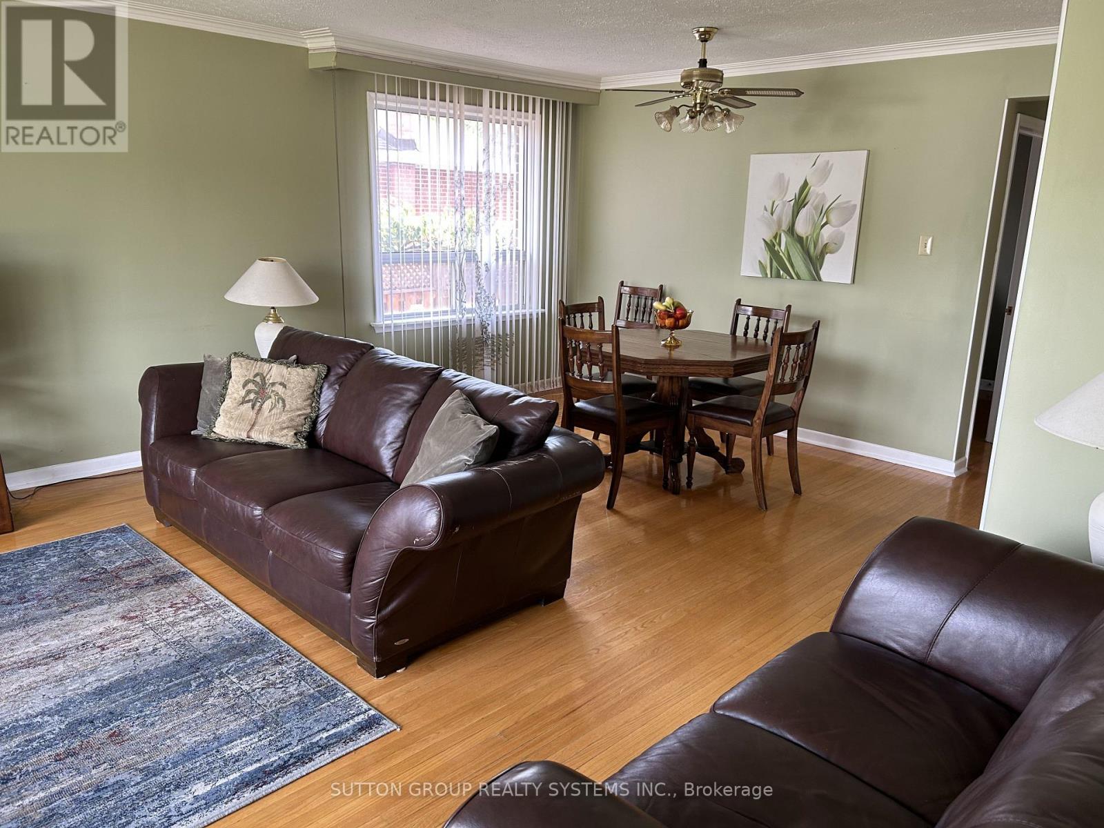 20 TAYSHAM CRESCENT - 3
