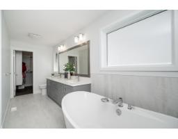 2070 165b Street, Surrey, BC V3Z1B9 Photo 18