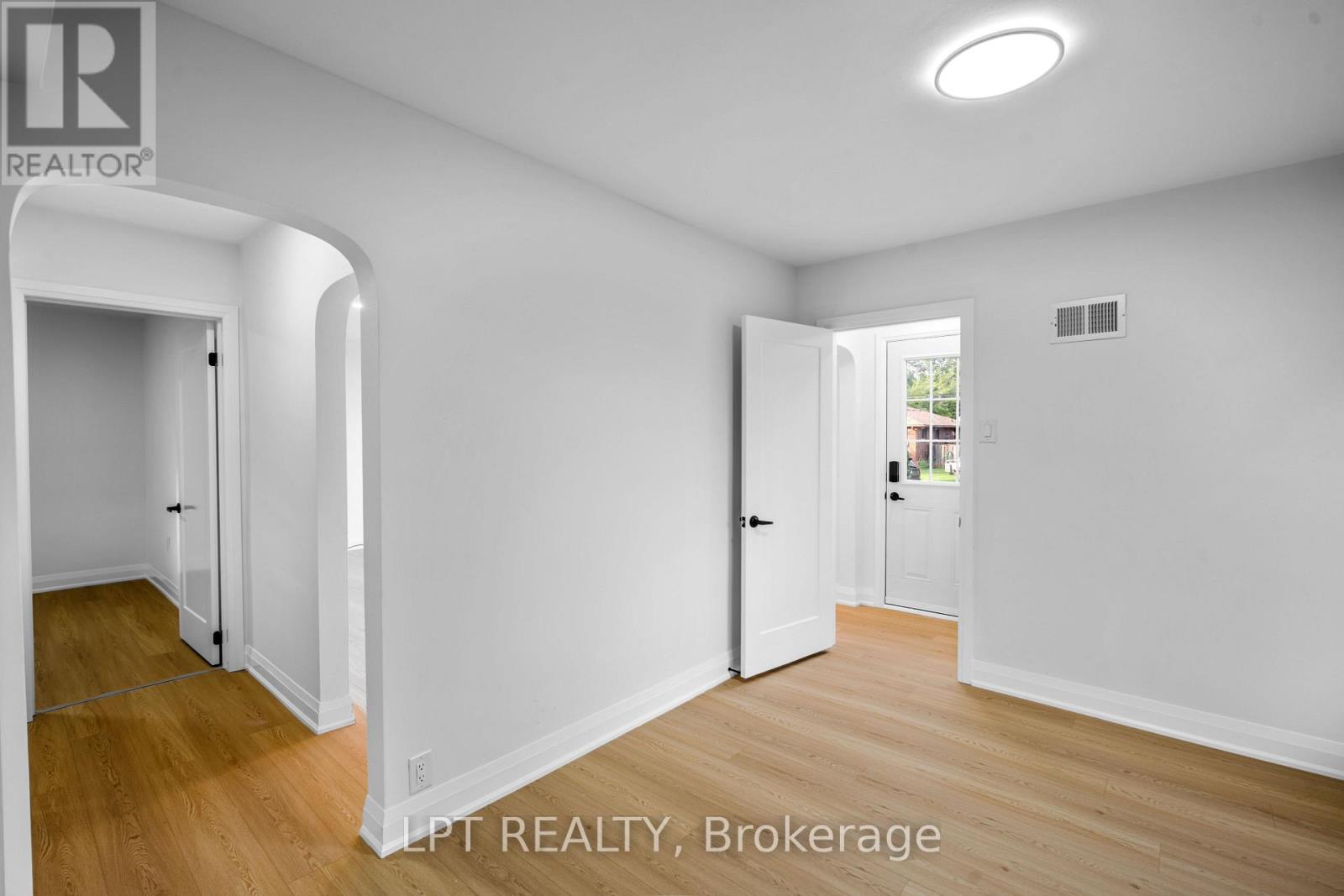 18 JUBILEE DRIVE - 11