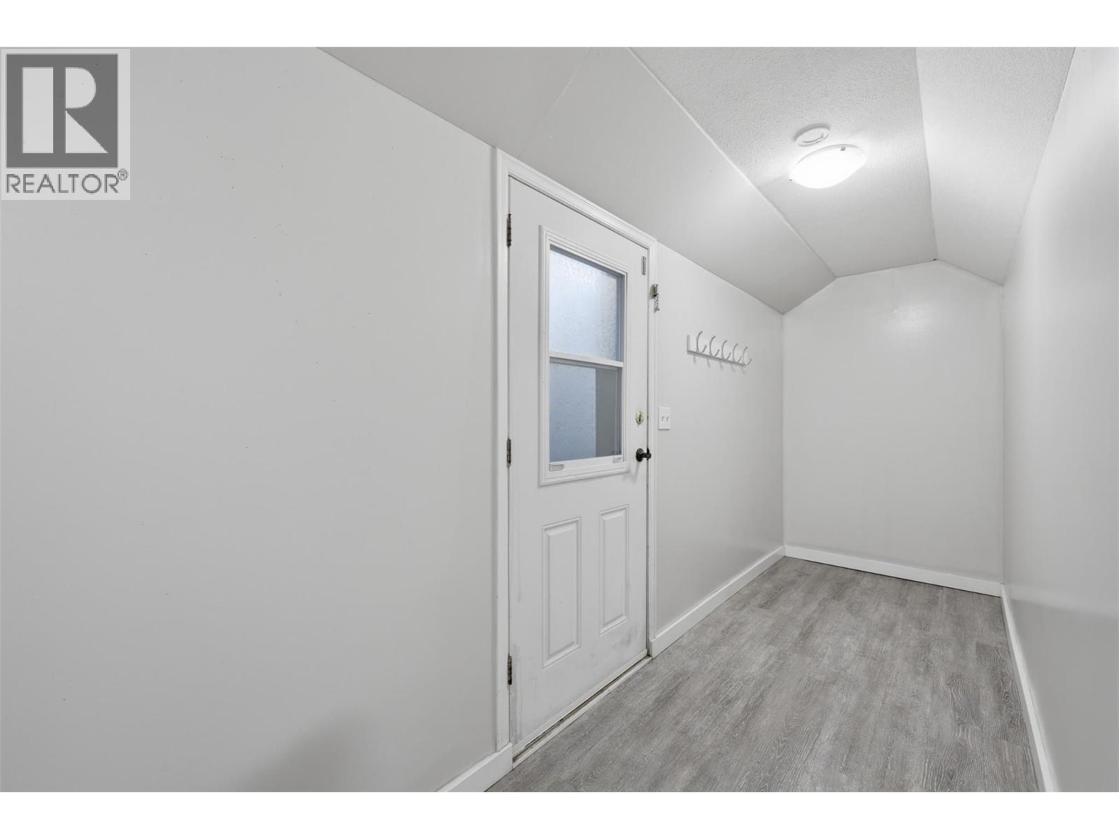 105 Willow Street - 35