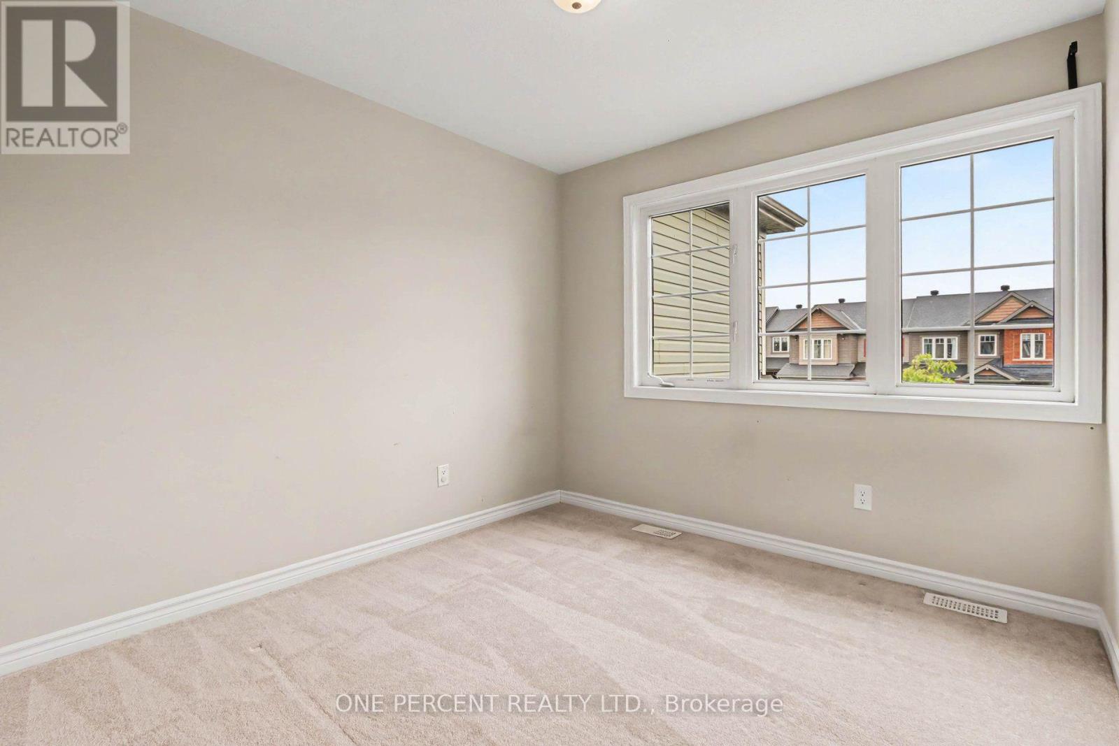 3 Bed, 2 Bath House for Sale in Ottawa – 110 SANTOLINA STREET, Ottawa – MLS# X13769788 - Image 17