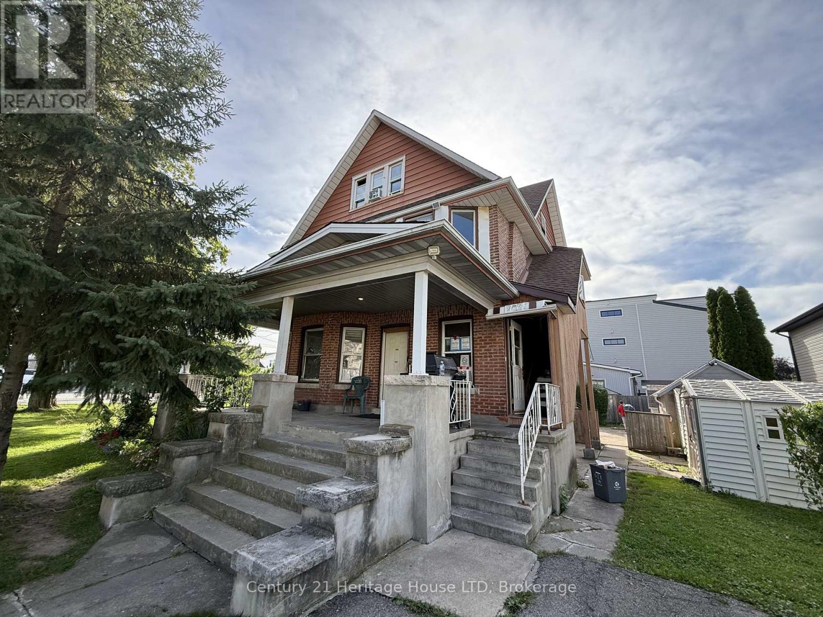 31 PINE STREET N - 2