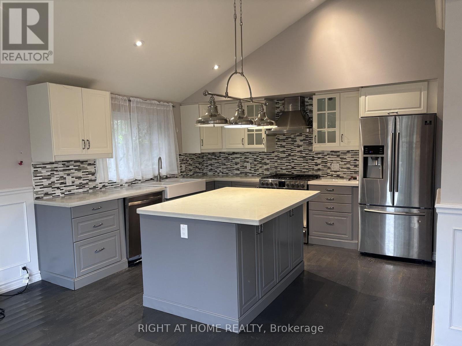 60 BROOKRIDGE DRIVE - 2