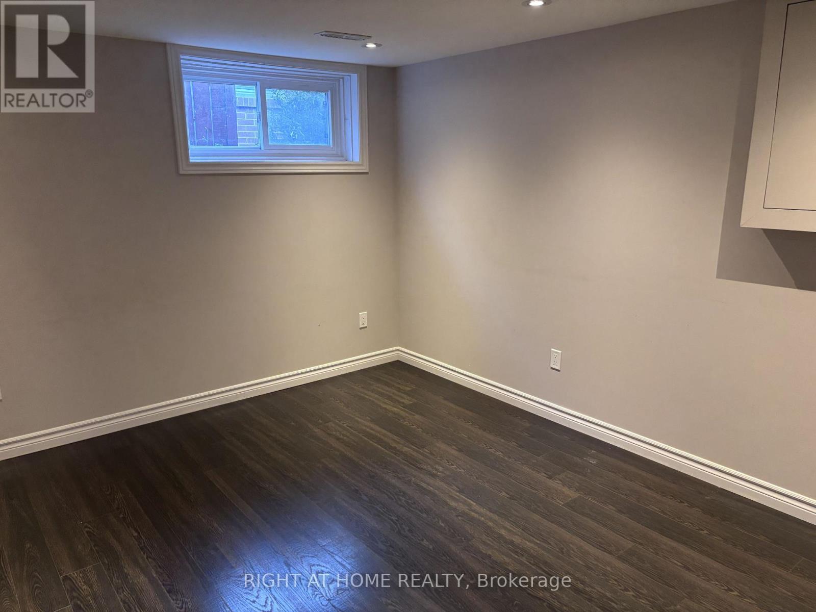 60 BROOKRIDGE DRIVE - 7