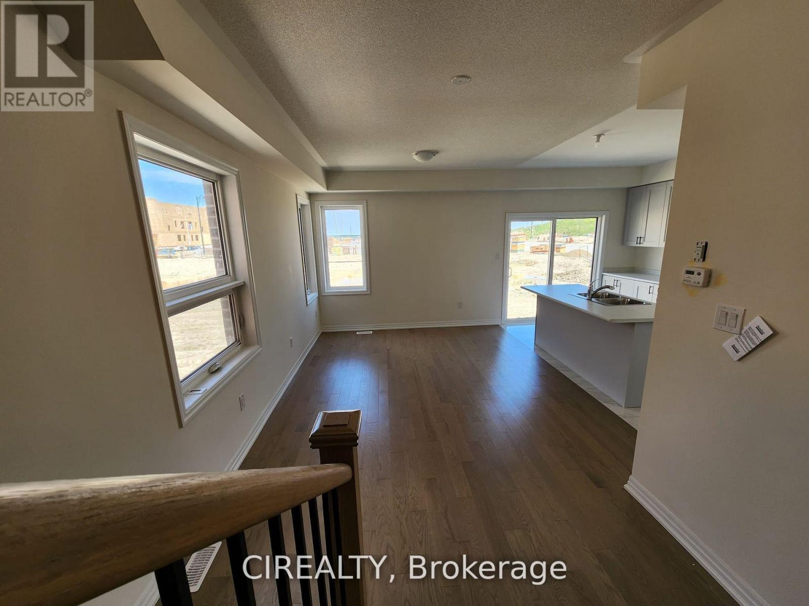 170 WILLIAM BOOTH AVENUE, Newmarket (Woodland Hill) — photo 4