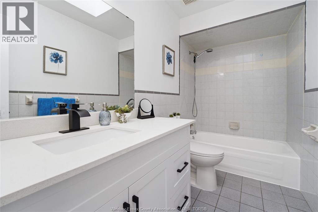3025 KENILWORTH - Image 14