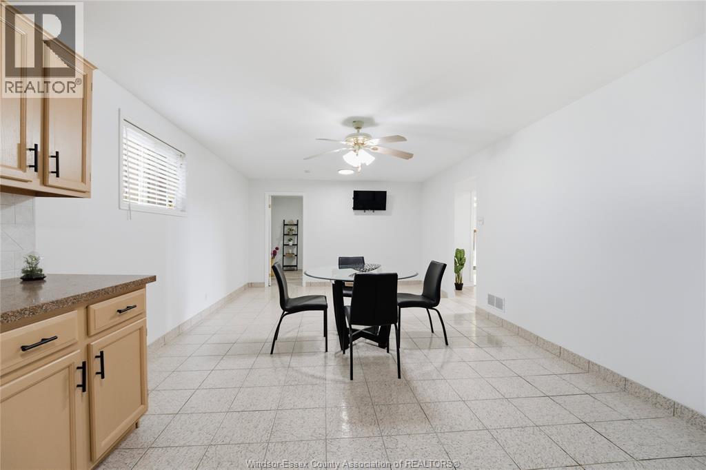 3025 KENILWORTH - Image 18