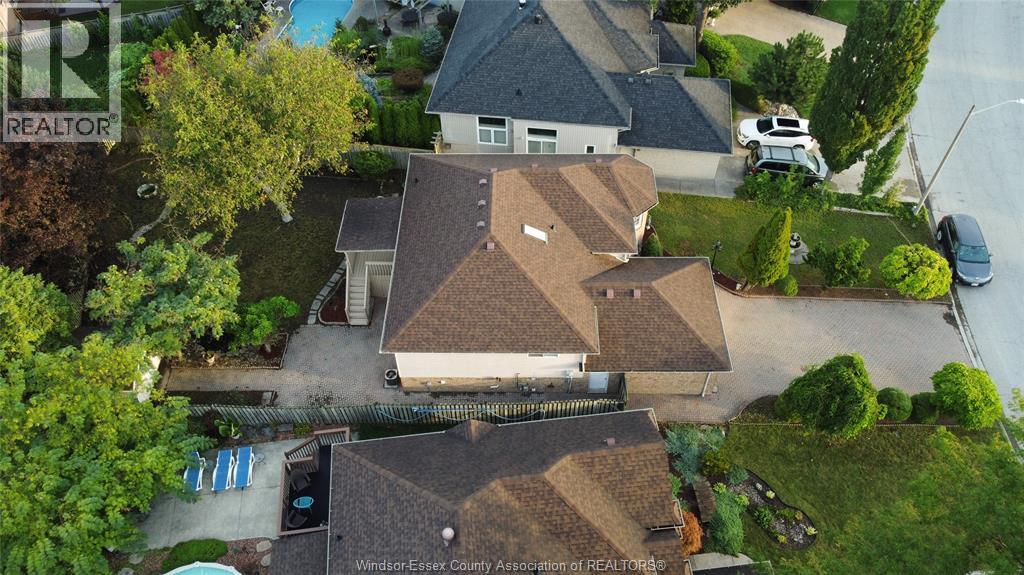 3025 KENILWORTH - 28