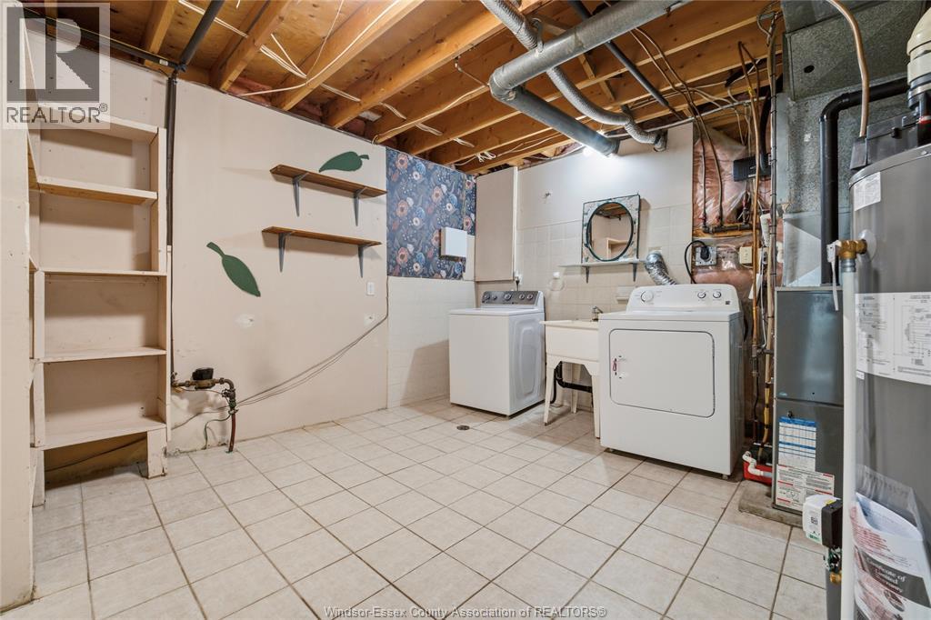 3025 KENILWORTH - 23