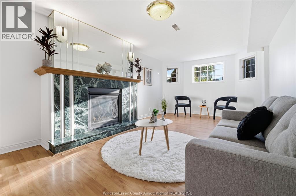 3025 KENILWORTH - Image 17