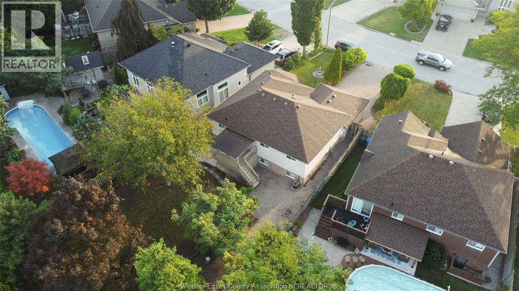 3025 KENILWORTH - Image 30
