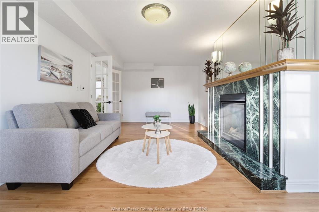 3025 KENILWORTH - 16