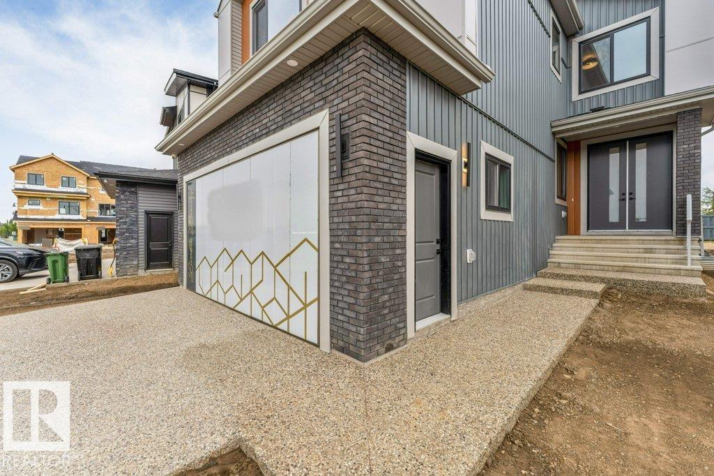 3287 GRANVILLE DR NW - 3
