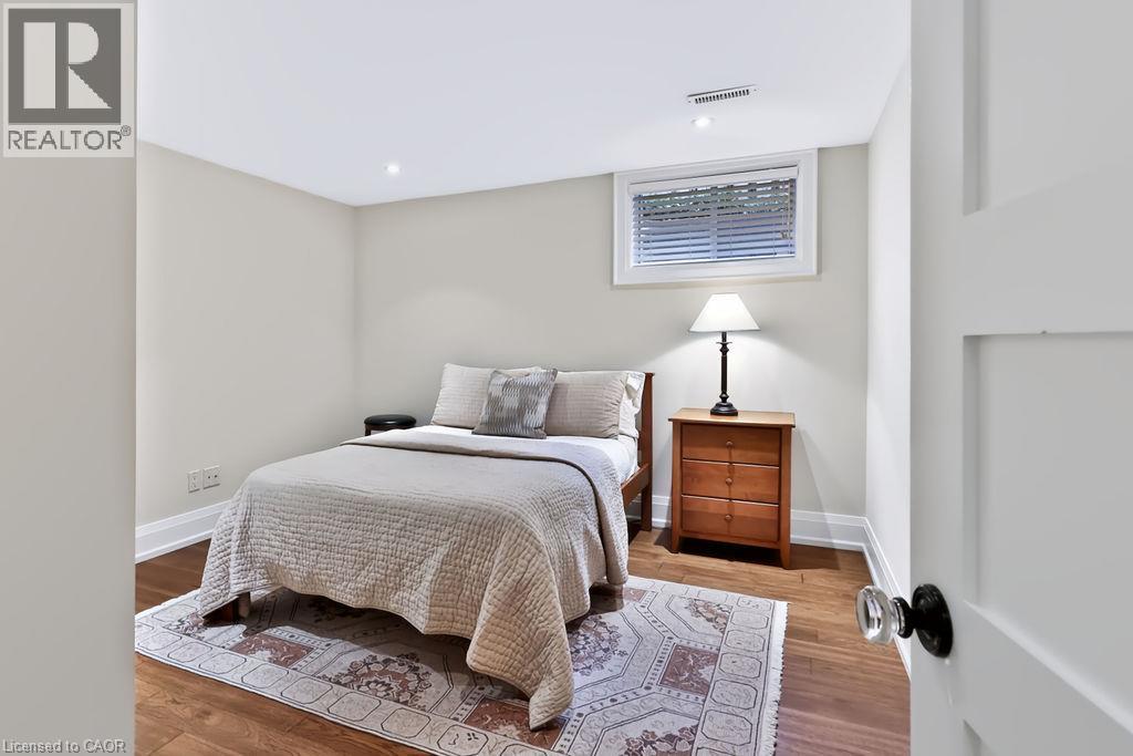 1470 CRESCENT Road - Image 27