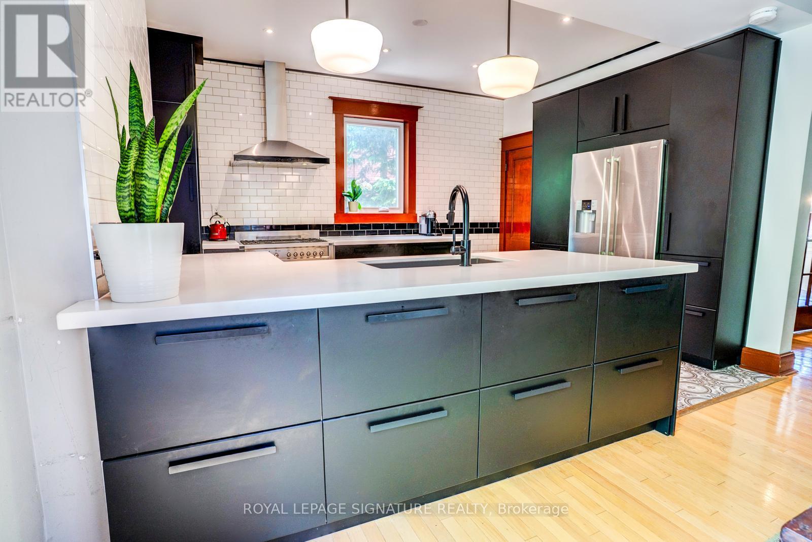 50 ROSEDALE AVENUE W - 11