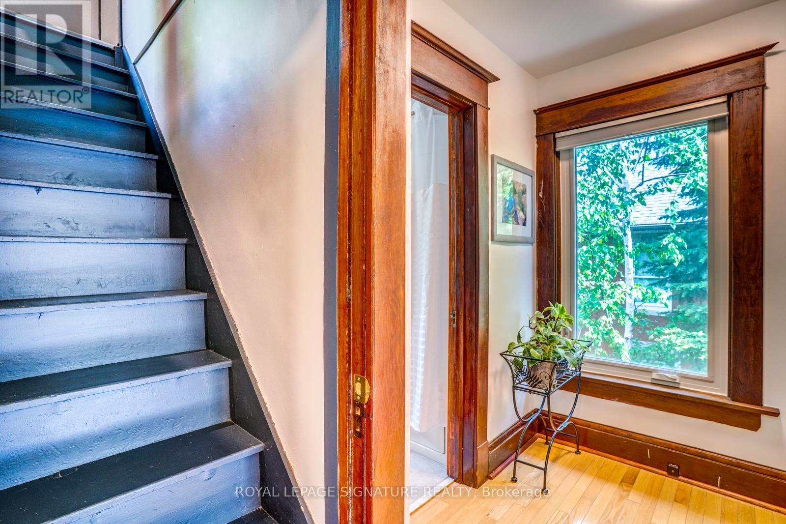 50 ROSEDALE AVENUE W - 22