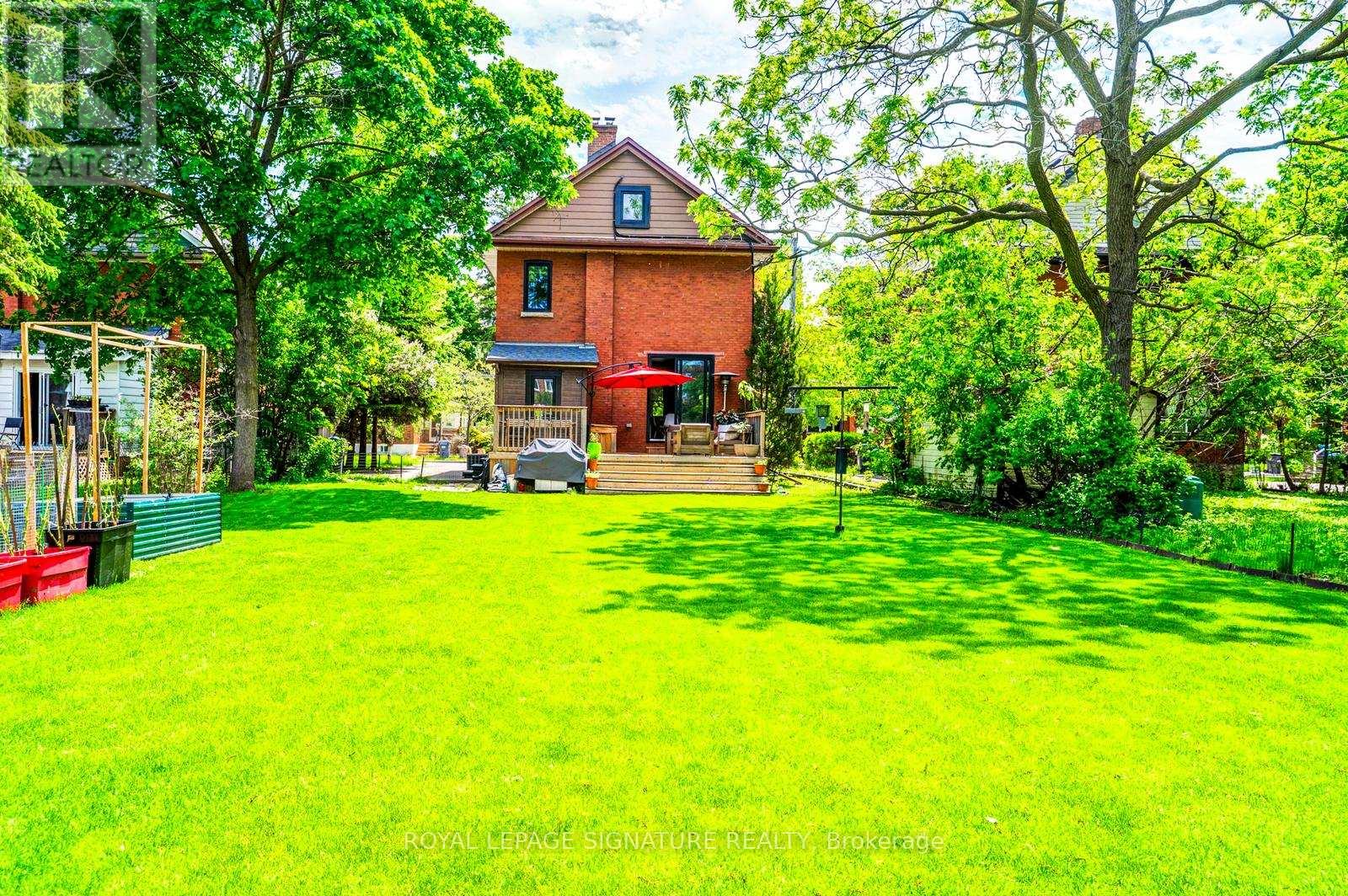 50 ROSEDALE AVENUE W - 34