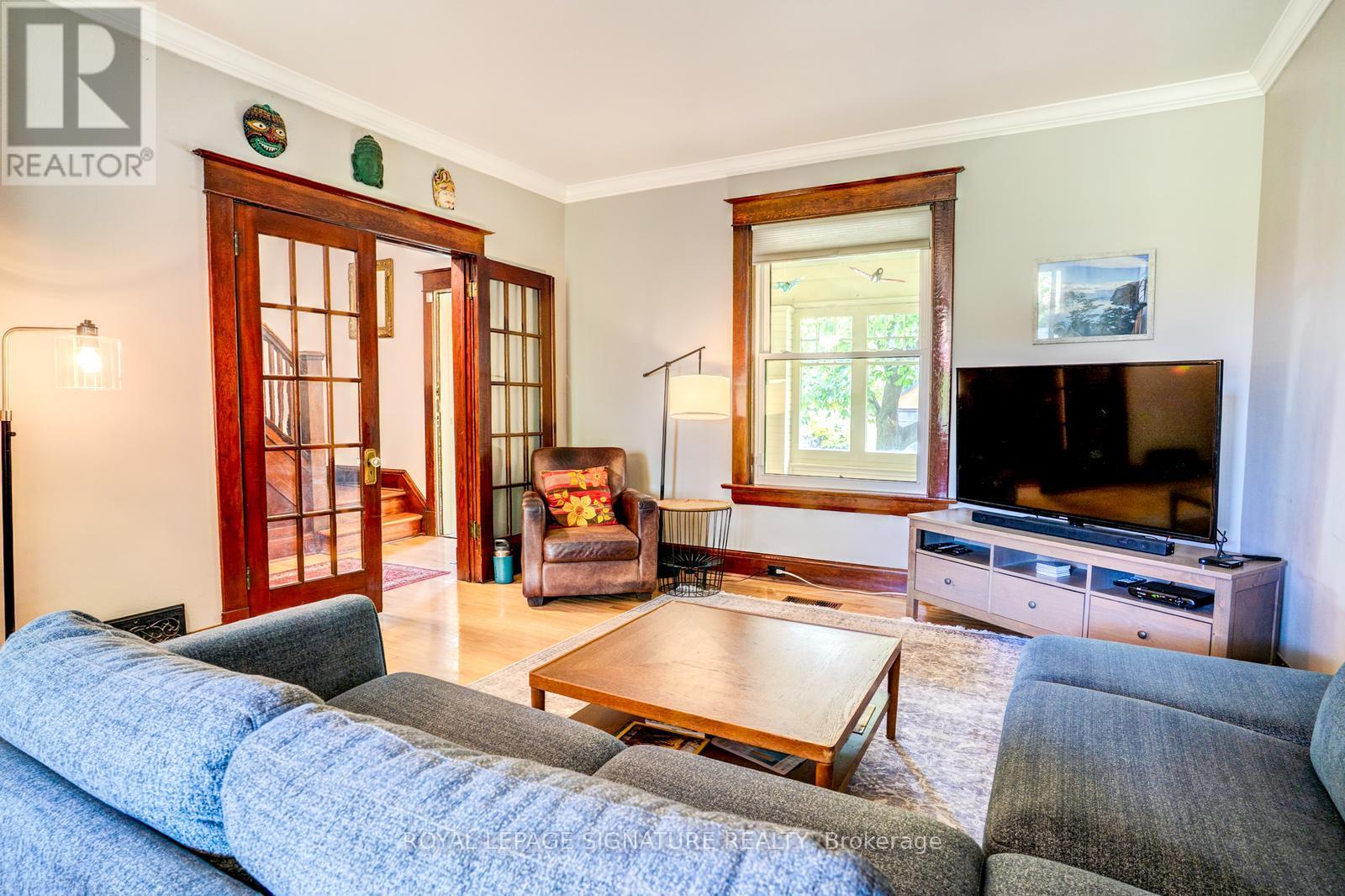 50 ROSEDALE AVENUE W - 8