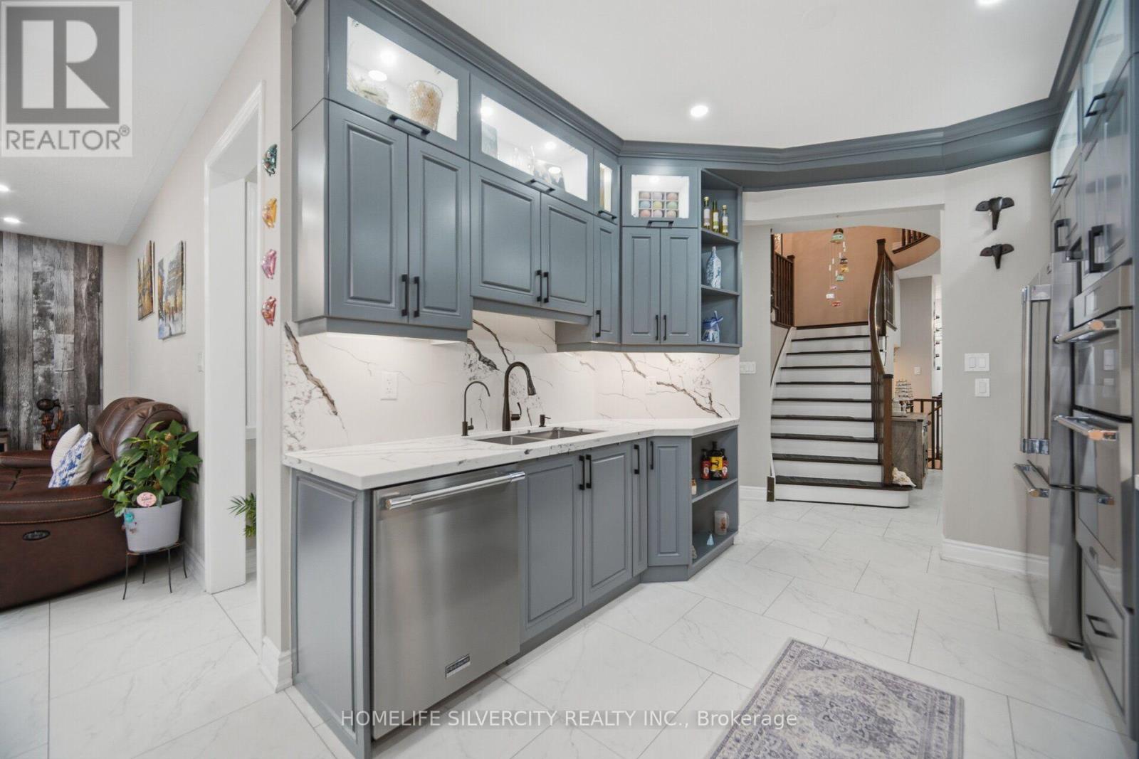 11 SWALES CRESCENT - 11