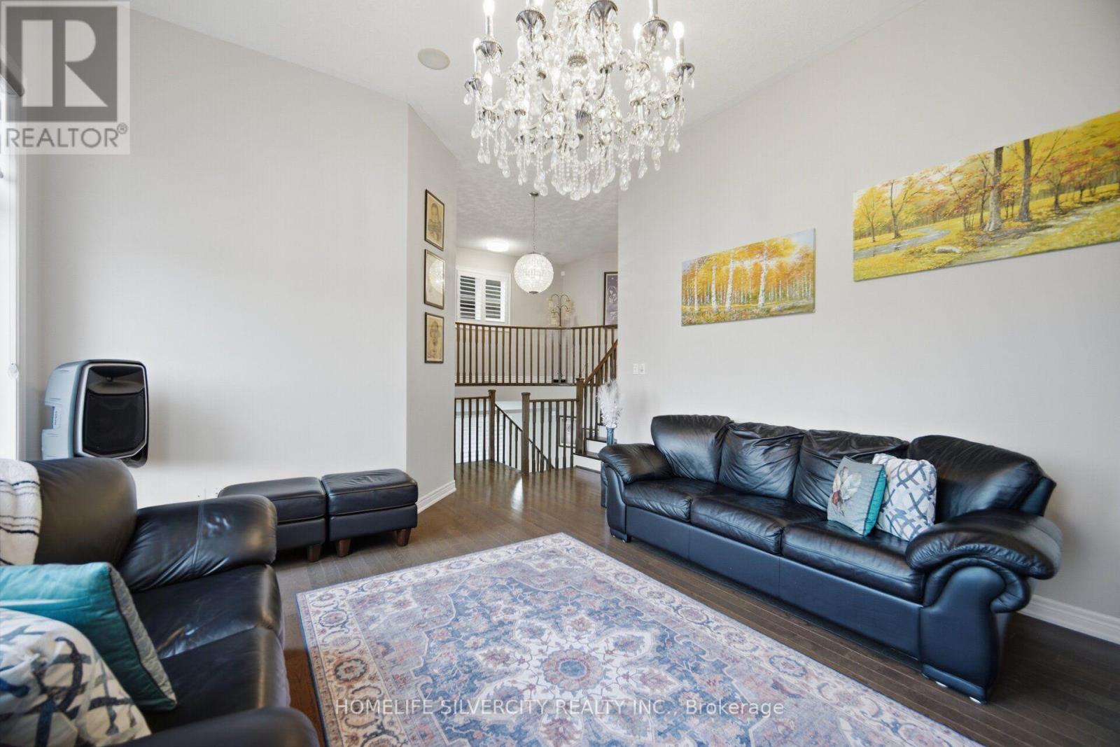 11 SWALES CRESCENT - 21