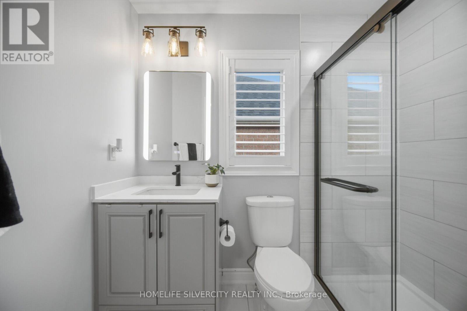 11 SWALES CRESCENT - Image 32