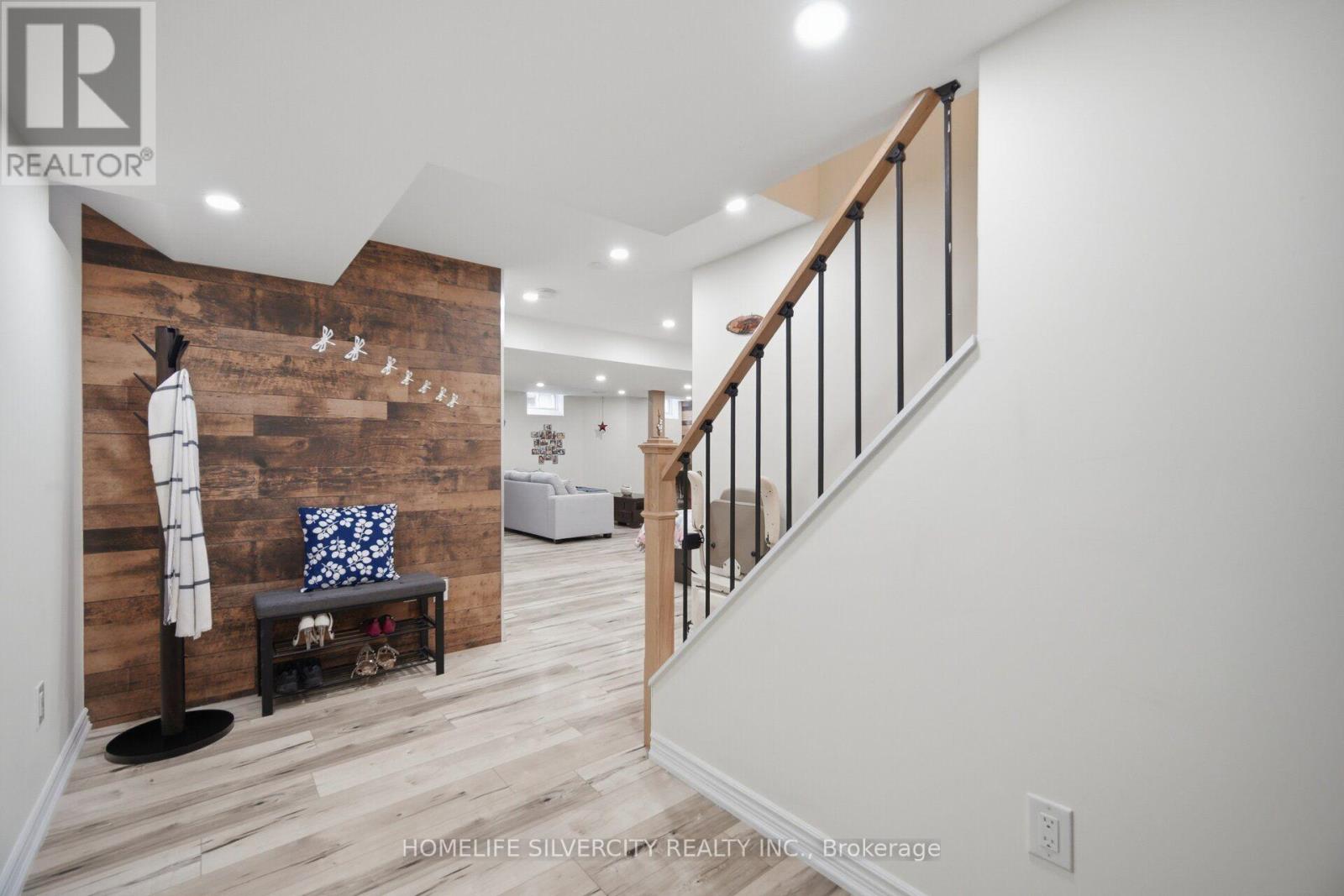 11 SWALES CRESCENT - Image 34