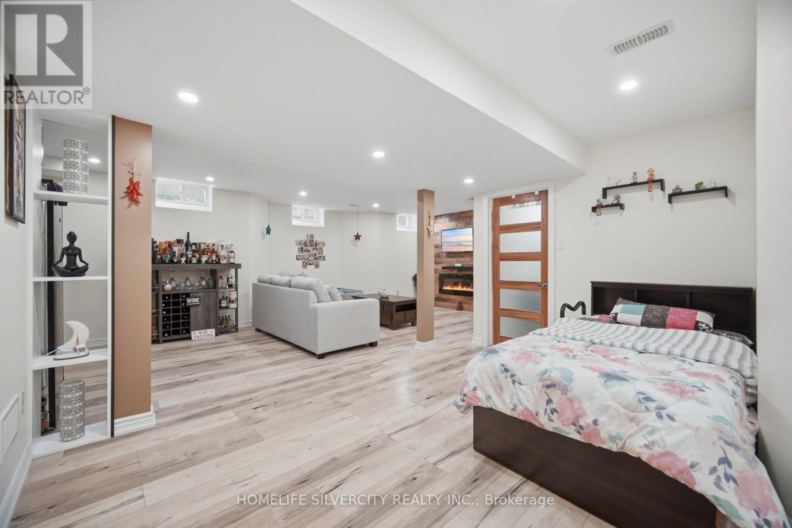 11 SWALES CRESCENT - Image 37