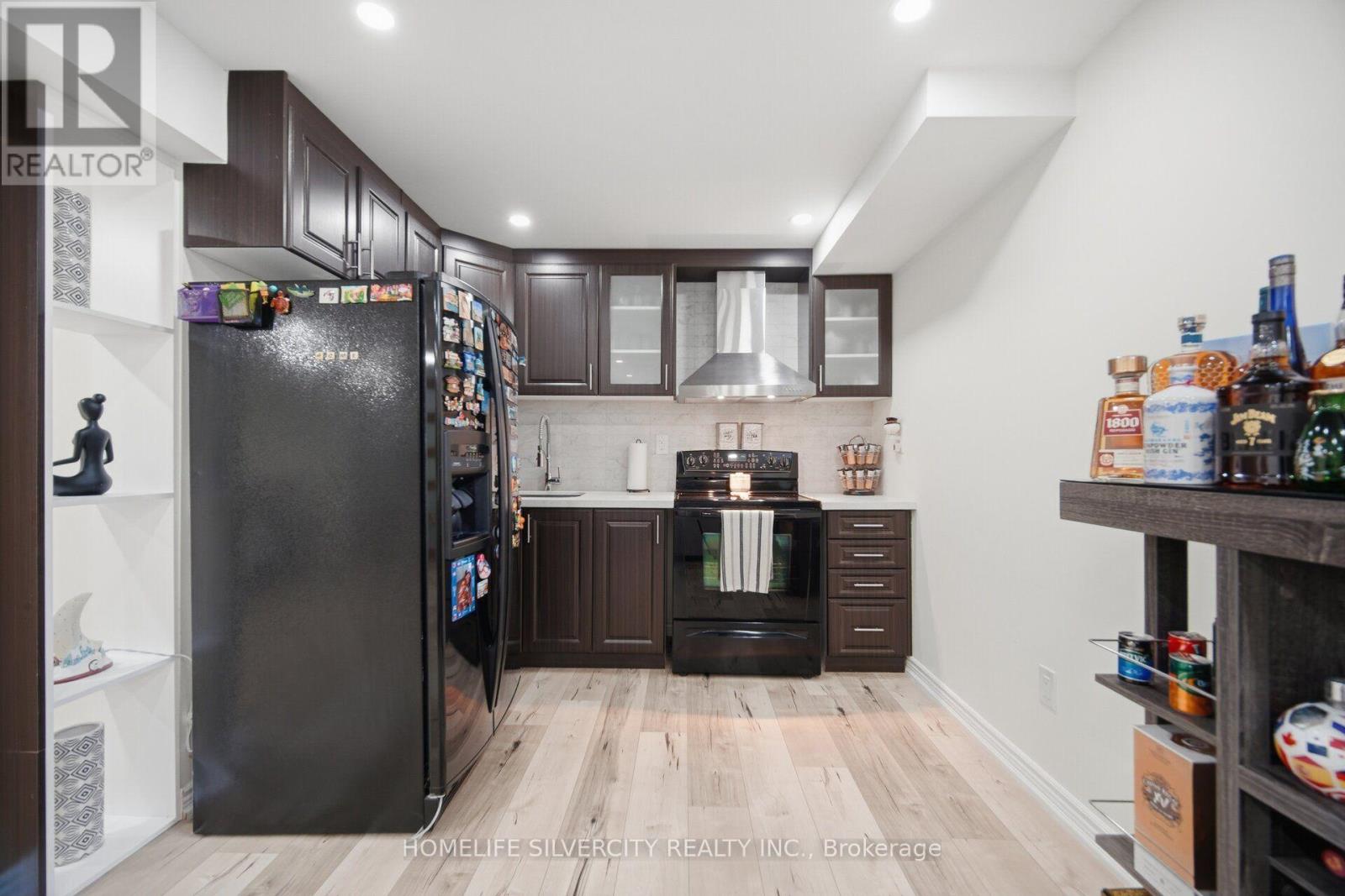 11 SWALES CRESCENT - Image 41