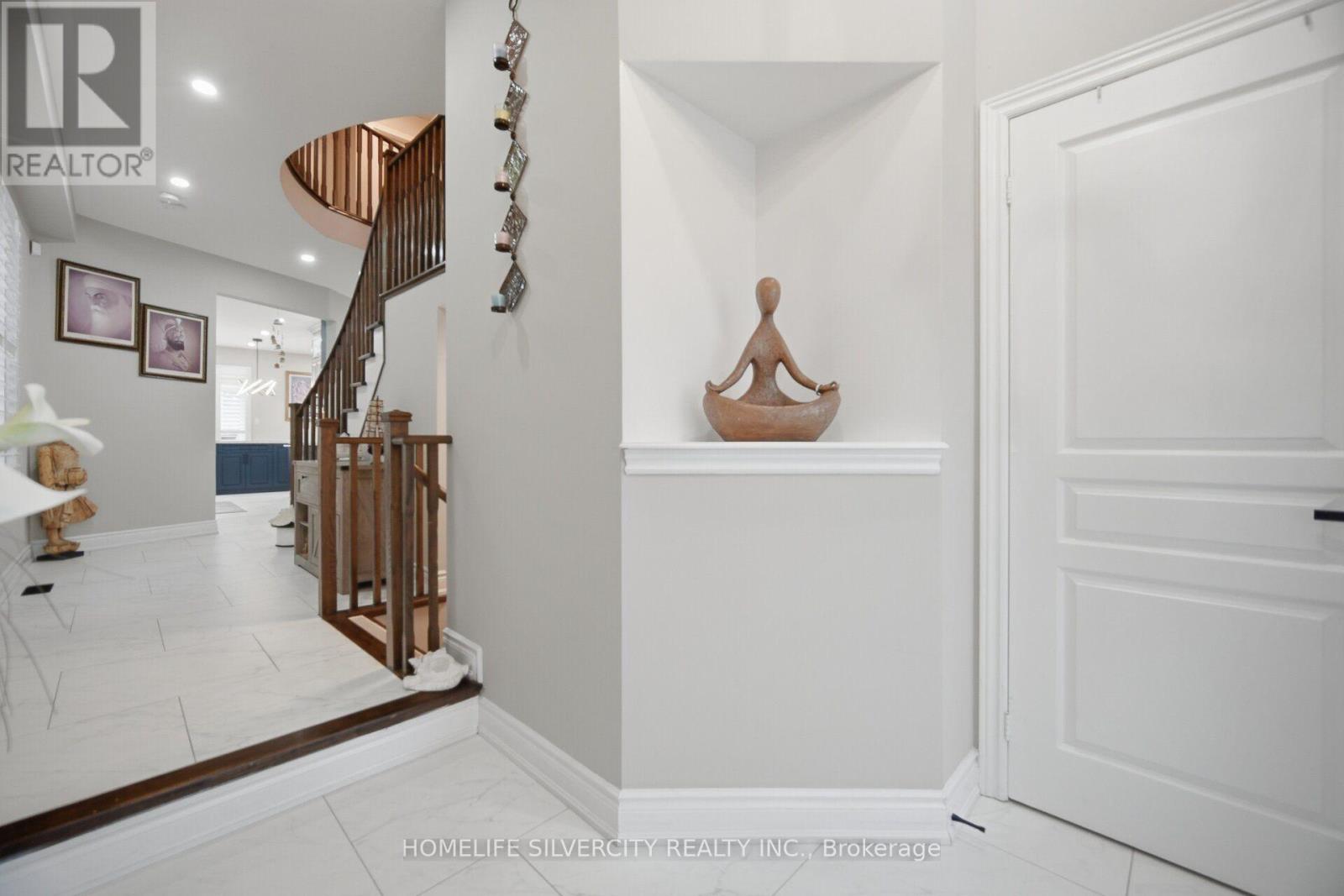 11 SWALES CRESCENT - 7