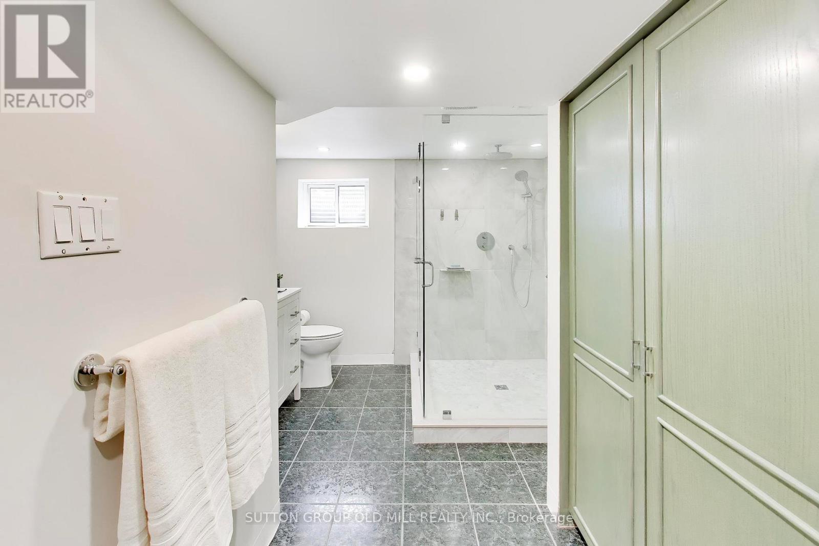 251 CHALFIELD LANE - 31
