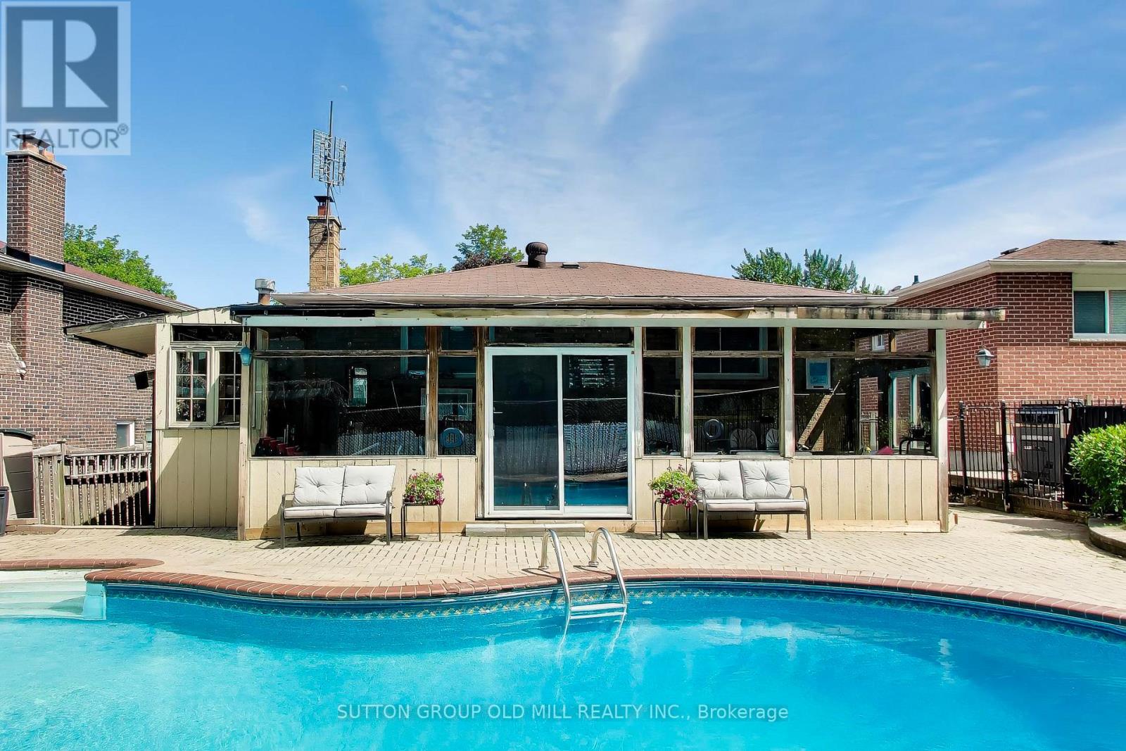 251 CHALFIELD LANE - 39