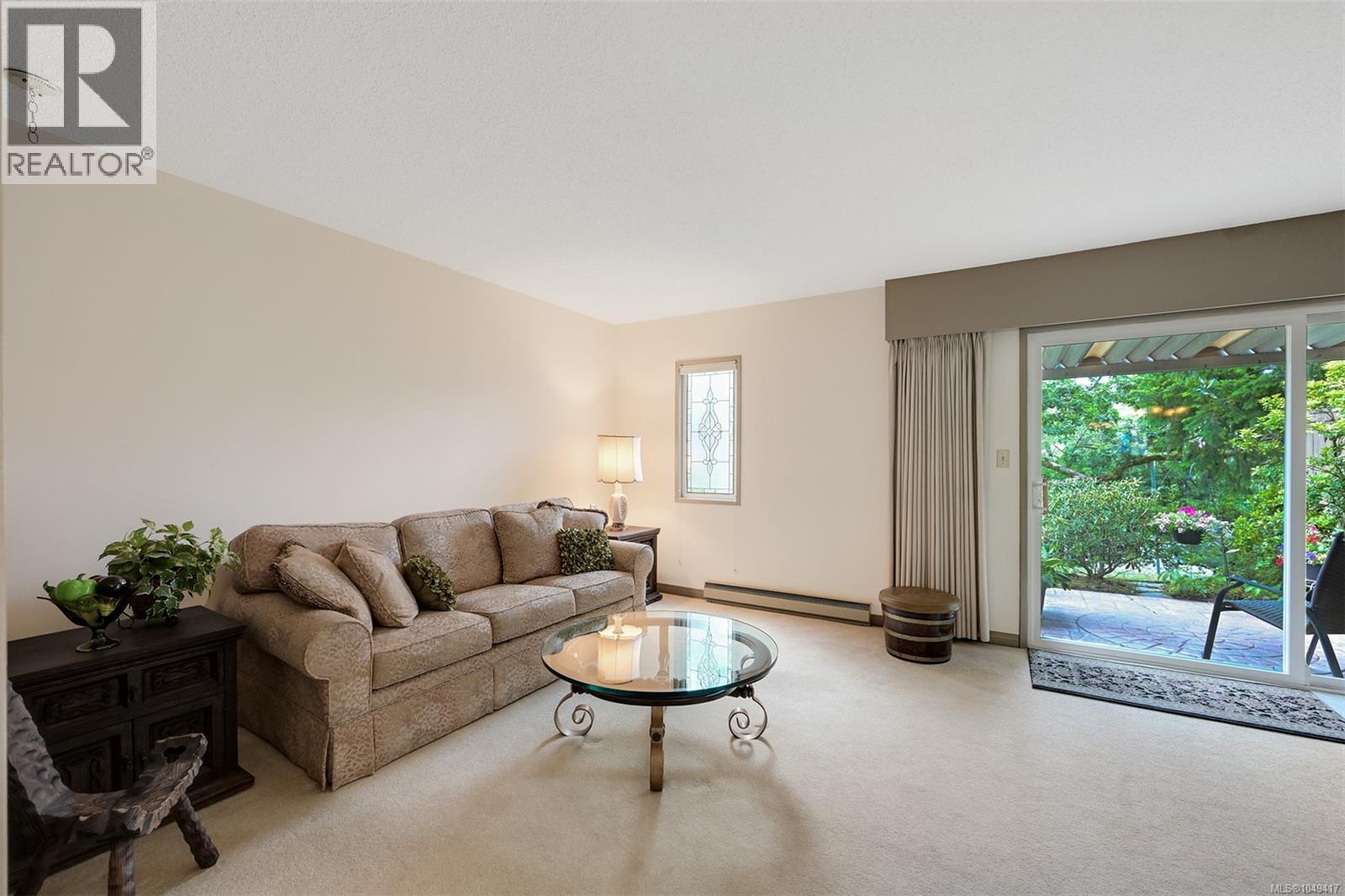 #11 3981 Nelthorpe St - 15