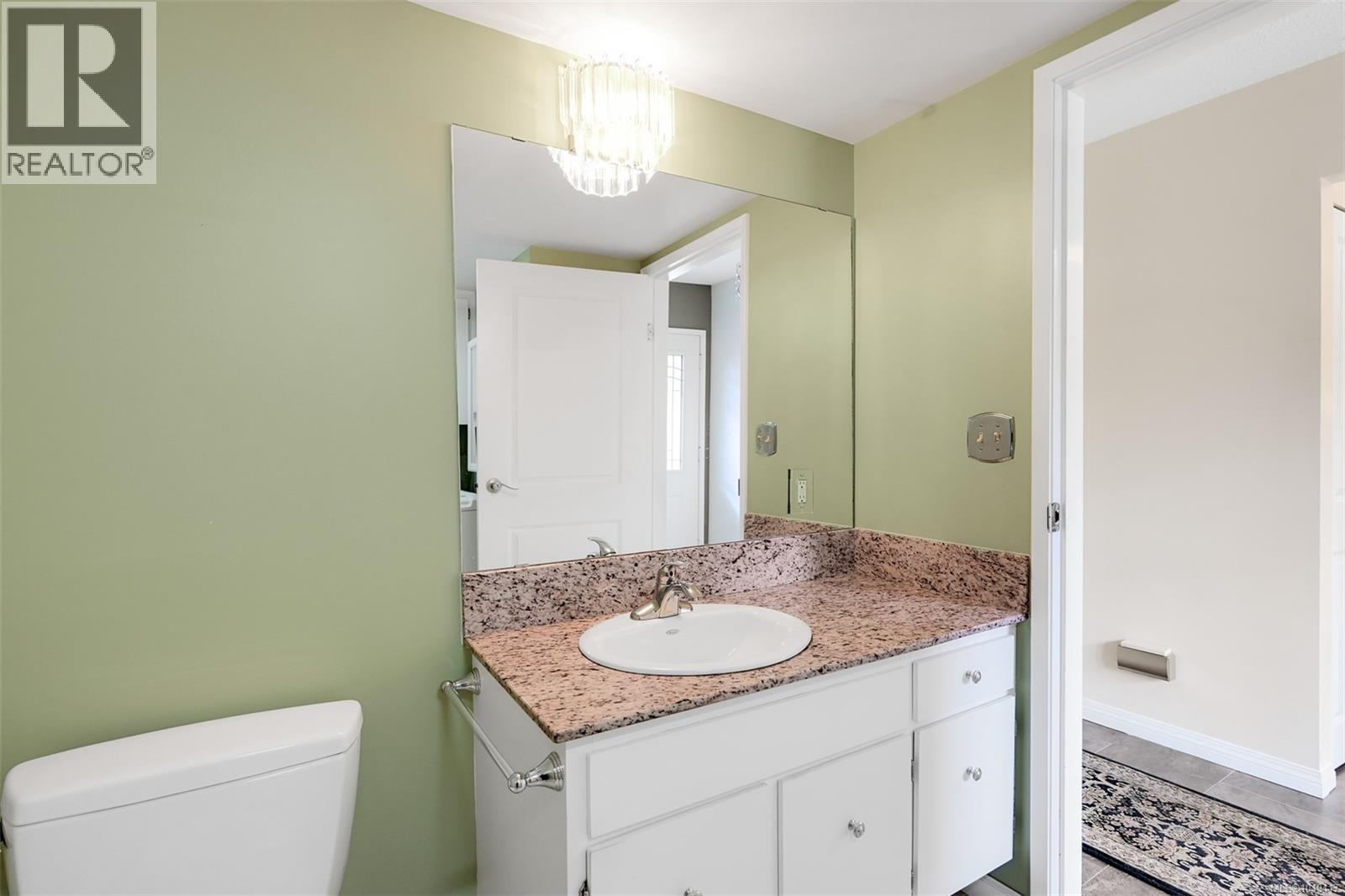 #11 3981 Nelthorpe St - 45