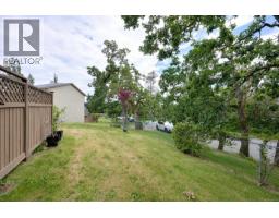11 3981 Nelthorpe St, Saanich, BC V8X3Z2 Photo 25