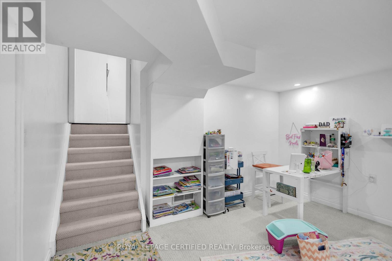 24 NORTHGATE DRIVE - 21
