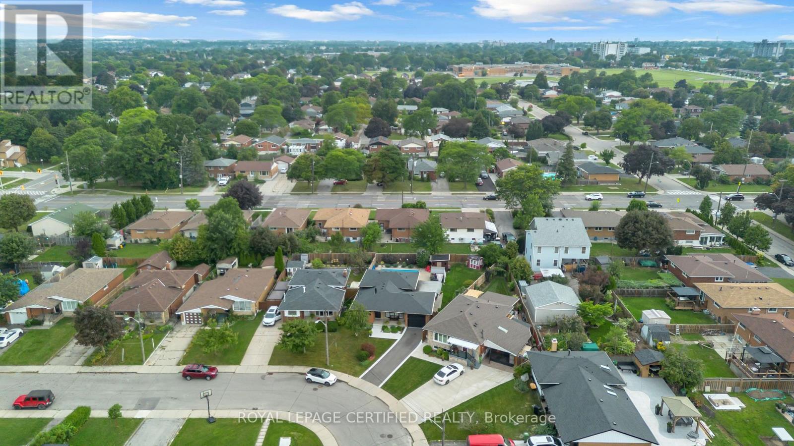 24 NORTHGATE DRIVE - 41