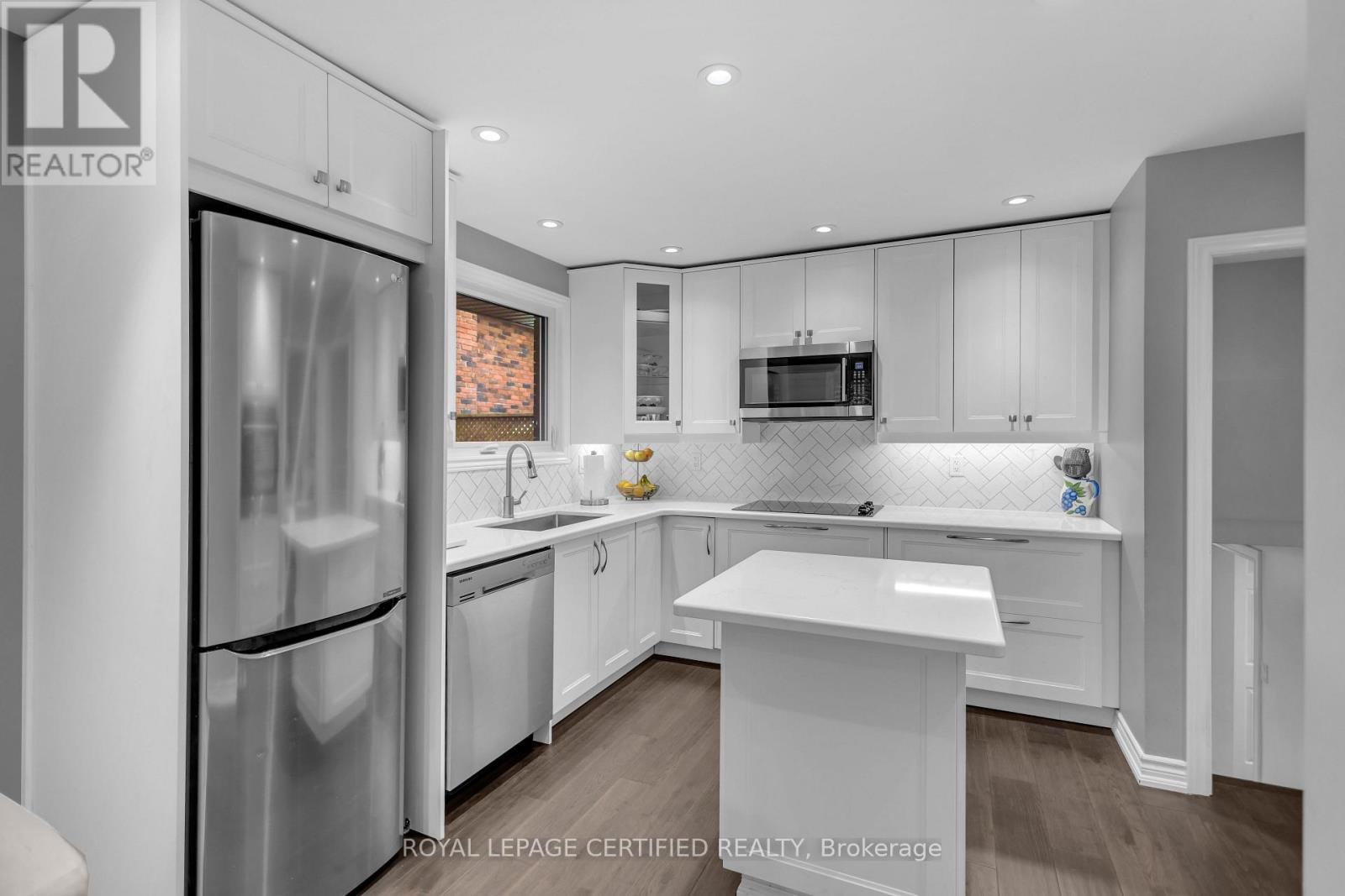 24 NORTHGATE DRIVE - 8