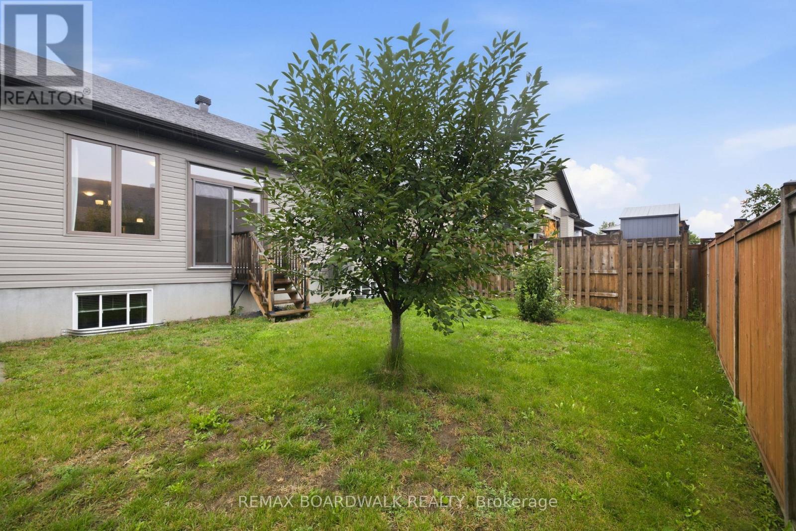714 MAURICE STEAD STREET - Image 39