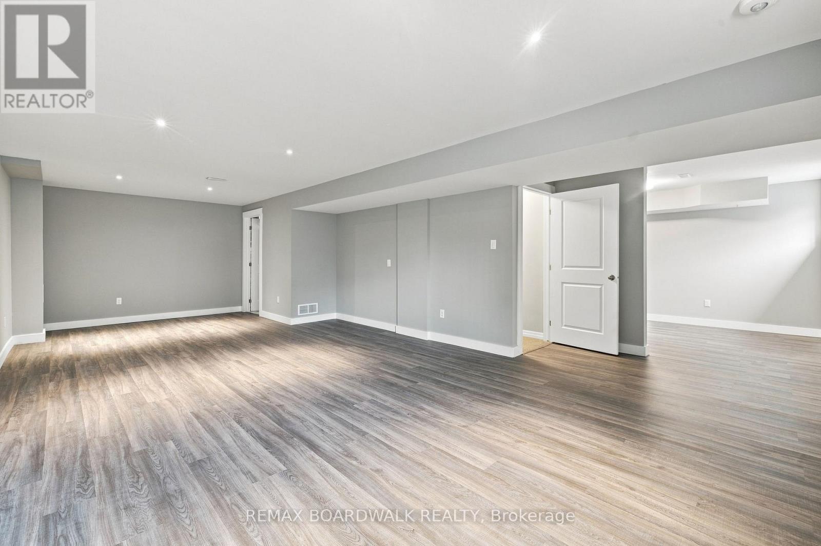 714 MAURICE STEAD STREET - Image 36