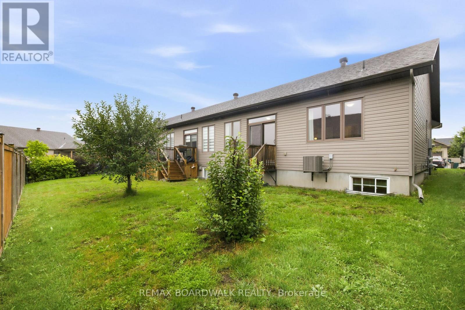 714 MAURICE STEAD STREET - Image 40