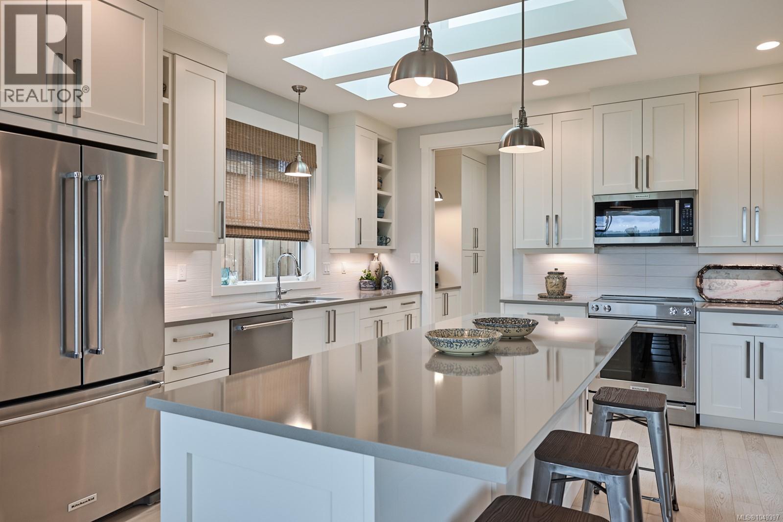 419 RIDGEFIELD Dr - 9